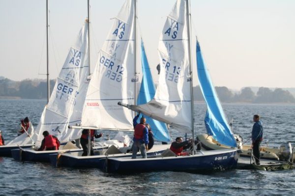 SBF BINNEN | Motor & Segel – Bild 2